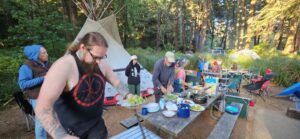 It was quite a spread and we tucked into it with enthusiasm. Manouch brought lamb and rice, there was green beans, and teriyaki and all sorts of wonderful food. Nobody went hungry. 